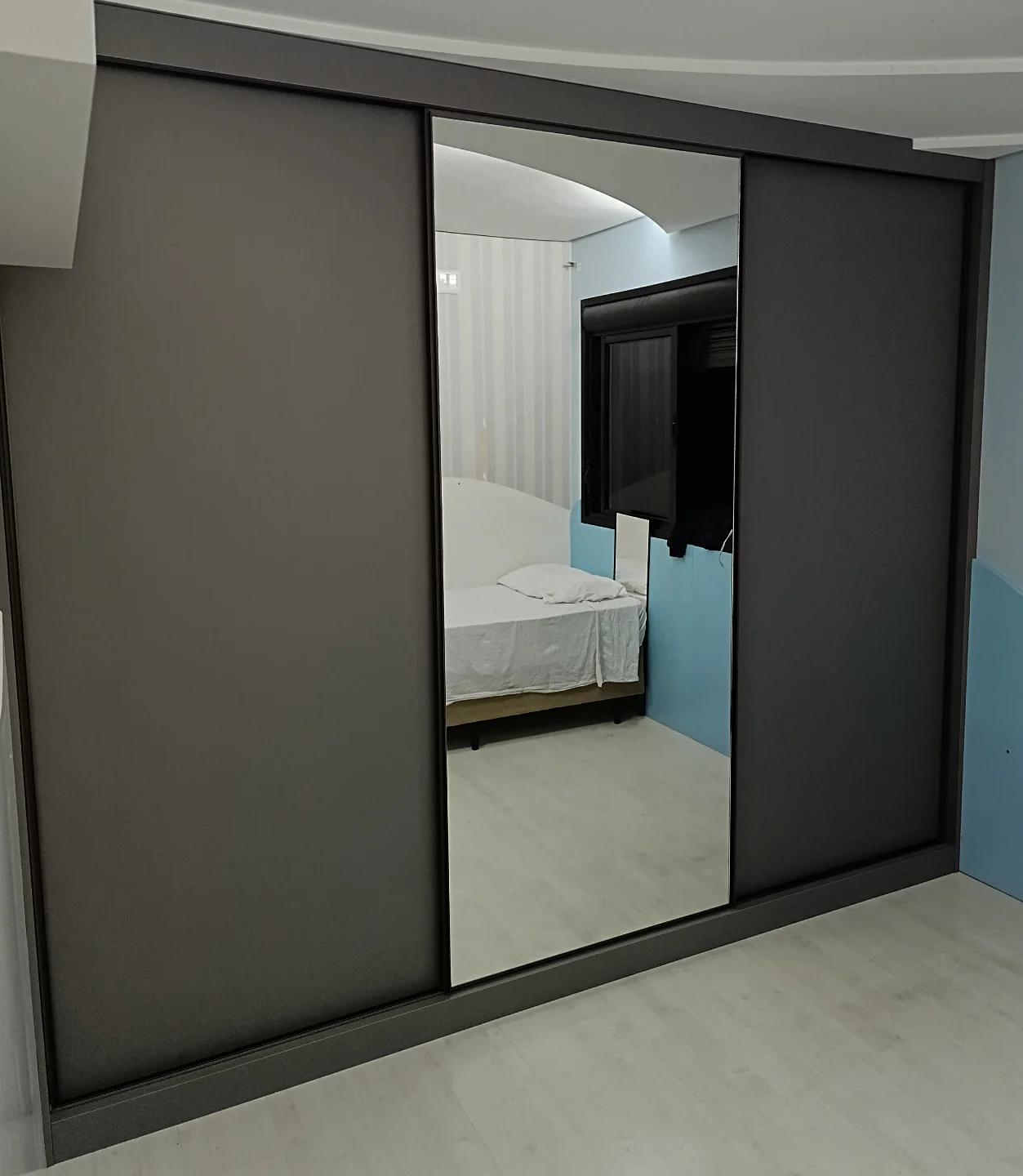 Closets planejado pela Seven Móbile em Caxias do Sul